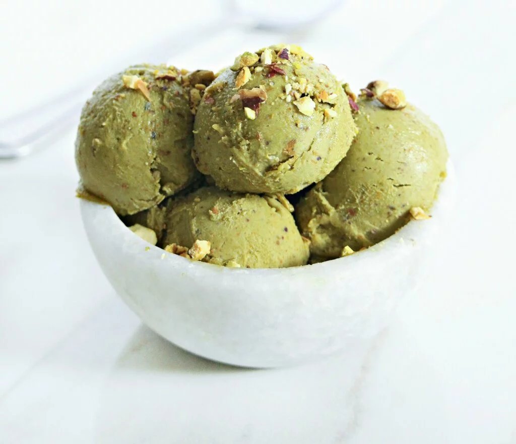 pistachios ice cream